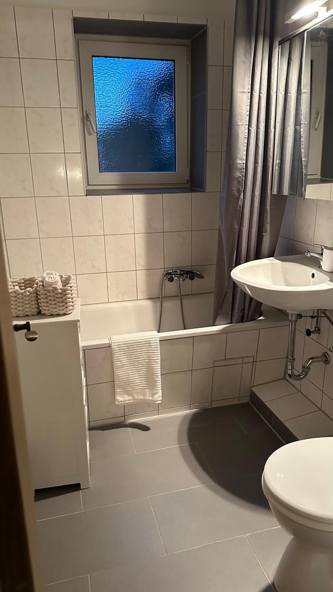 Fewo Am Deich 1 Zentral Mit Stadtblick Und Kontaktloser Check In Bremerhaven Kültér fotó